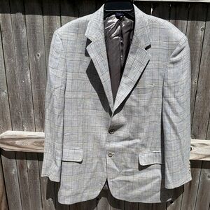 Brooks Brothers 44R wool/silk blend houndstooth blazer!